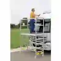 MUNK Günzburger Steigtechnik 115701 Aluminium Gerüst klappbar, fahrbar Arbeitshöhe (max.): 3.6 m Silber 68 kg MUNK Günzburger Steigtechnik 115701 Aluminium Gerüst klappbar, fahrbar Arbeitshöhe (max.): 3.6 m Silber 68 kg