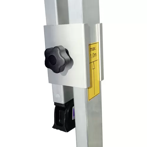 Günzburger Steigtechnik MUNK 33512 Aluminium Stufen-Doppelleiter inkl. 4 ausziehbaren Holmen Arbeitshöhe (max.): 3.9m Silber Günzburger Steigtechnik MUNK 33512 Aluminium Stufen-Doppelleiter inkl. 4 ausziehbaren Holmen Arbeitshöhe (max.): 3.9m Silber