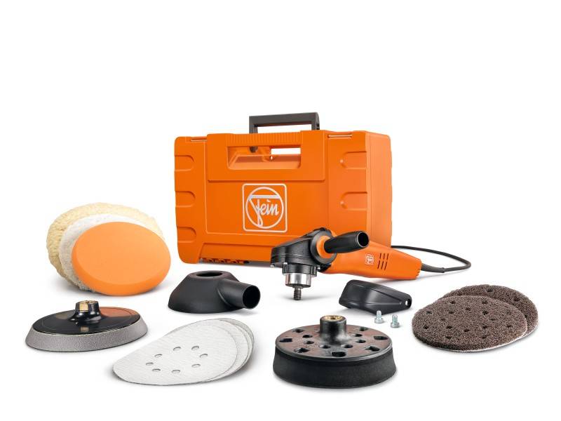 Poliermaschine-Set mit orangefarbenem Gehäuse, verschiedenen Aufsätzen und Reinigungspads für Oberflächenglätten und Polieren.
