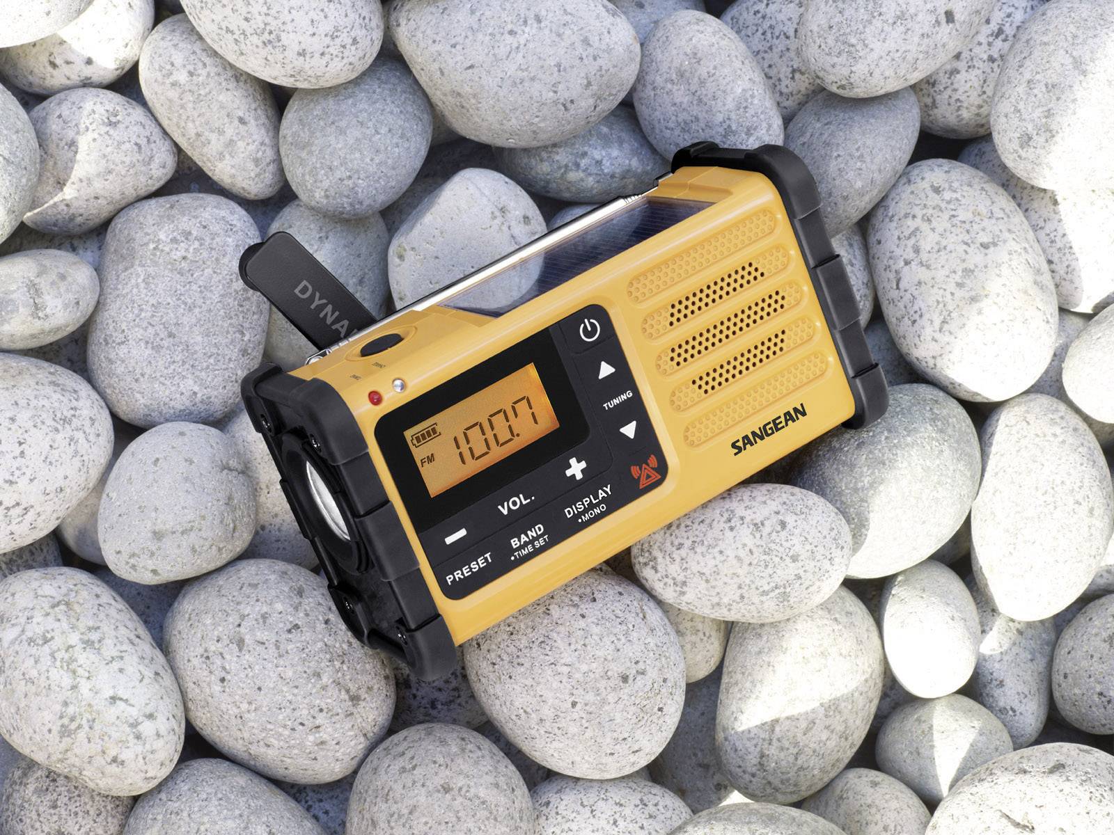 Sangean MMR-88 Outdoorradio UKW, MW Notfallradio Akku-Ladefunktion, Taschenlampe, wiederaufladbar, Handkurbel, Solarpanel Schwarz