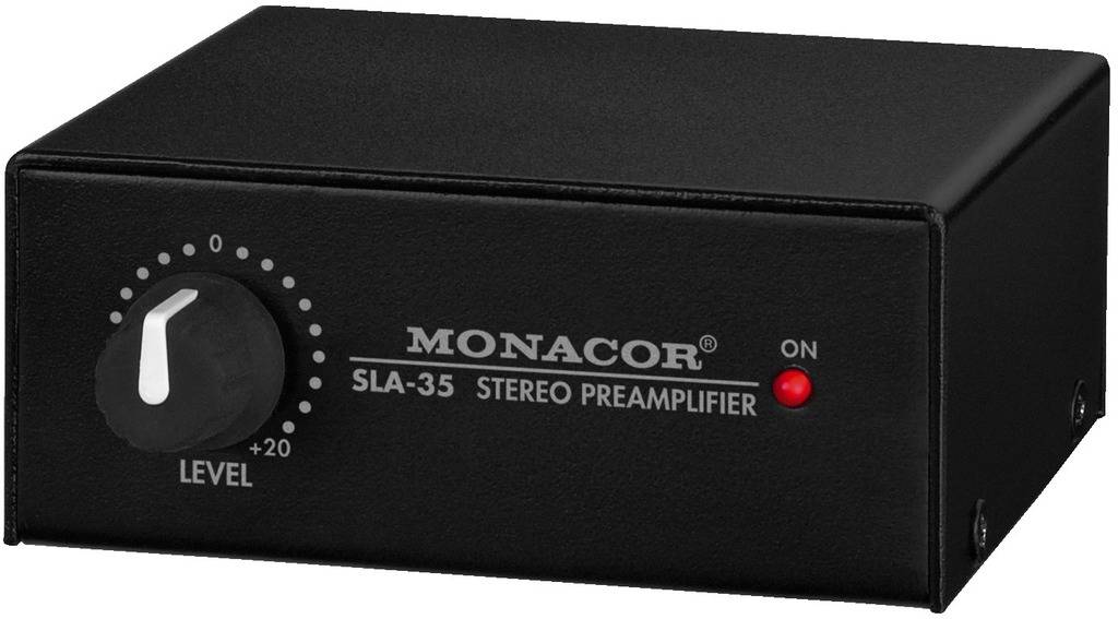 Schwarzer Stereo-Vorverstärker von Monacor, Modell SLA-35, mit Lautstärkeregler links und roter Betriebsanzeige rechts.