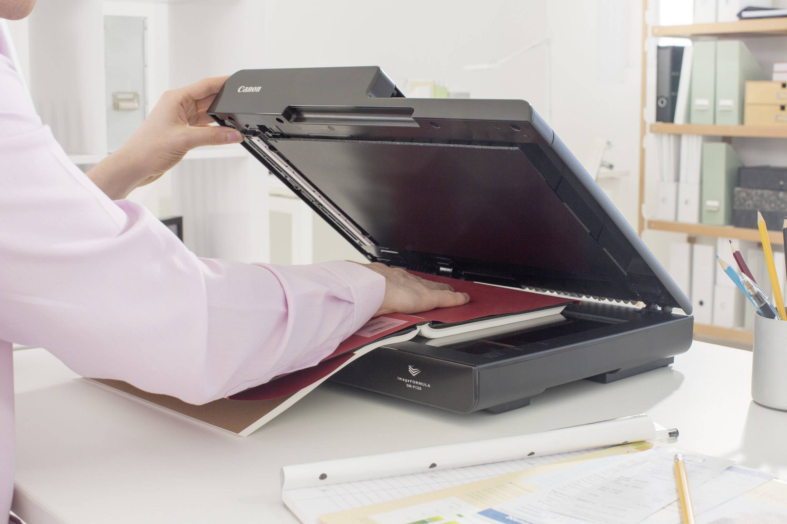 Canon imageFORMULA DR-F120 Duplex-Dokumentenscanner A4 600 x 600 dpi 20 Seiten/min, 36 Bilder/min USB