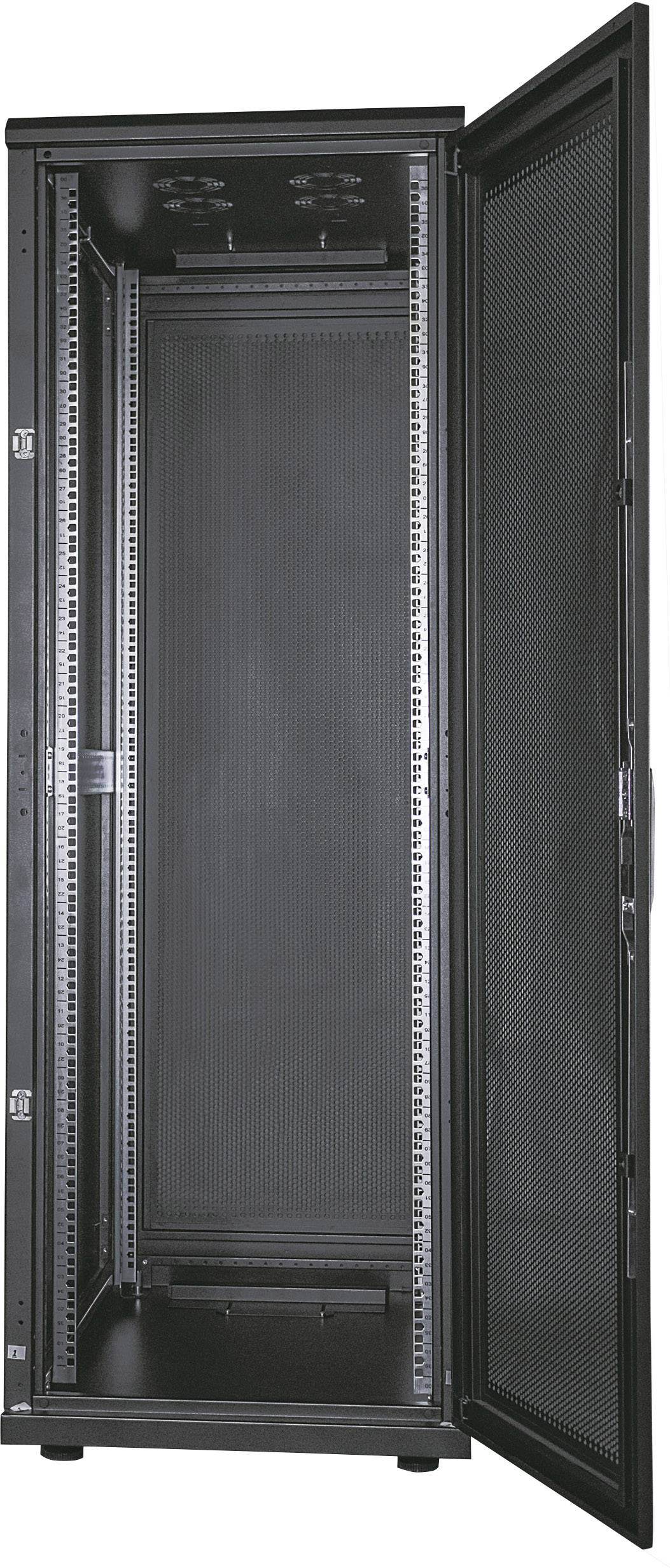 Offener schwarzer Serverschrank mit Lüftungsgittertür, bereit für die Installation von Netzwerk- oder Computerhardware.