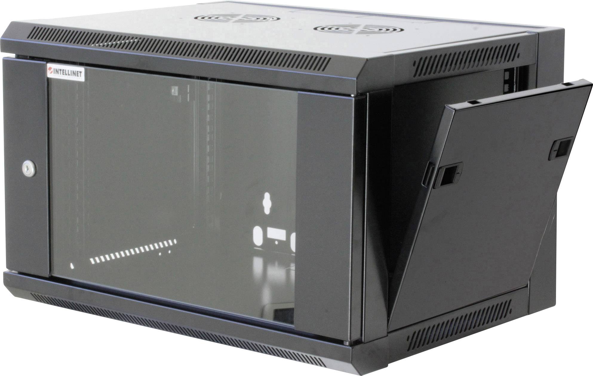 Schwarzer Wandmontage-Netzwerkschrank mit Glastür, teilweise geöffnet, zeigt inneres Montagesystem. Geeignet für kleine Serverräume.