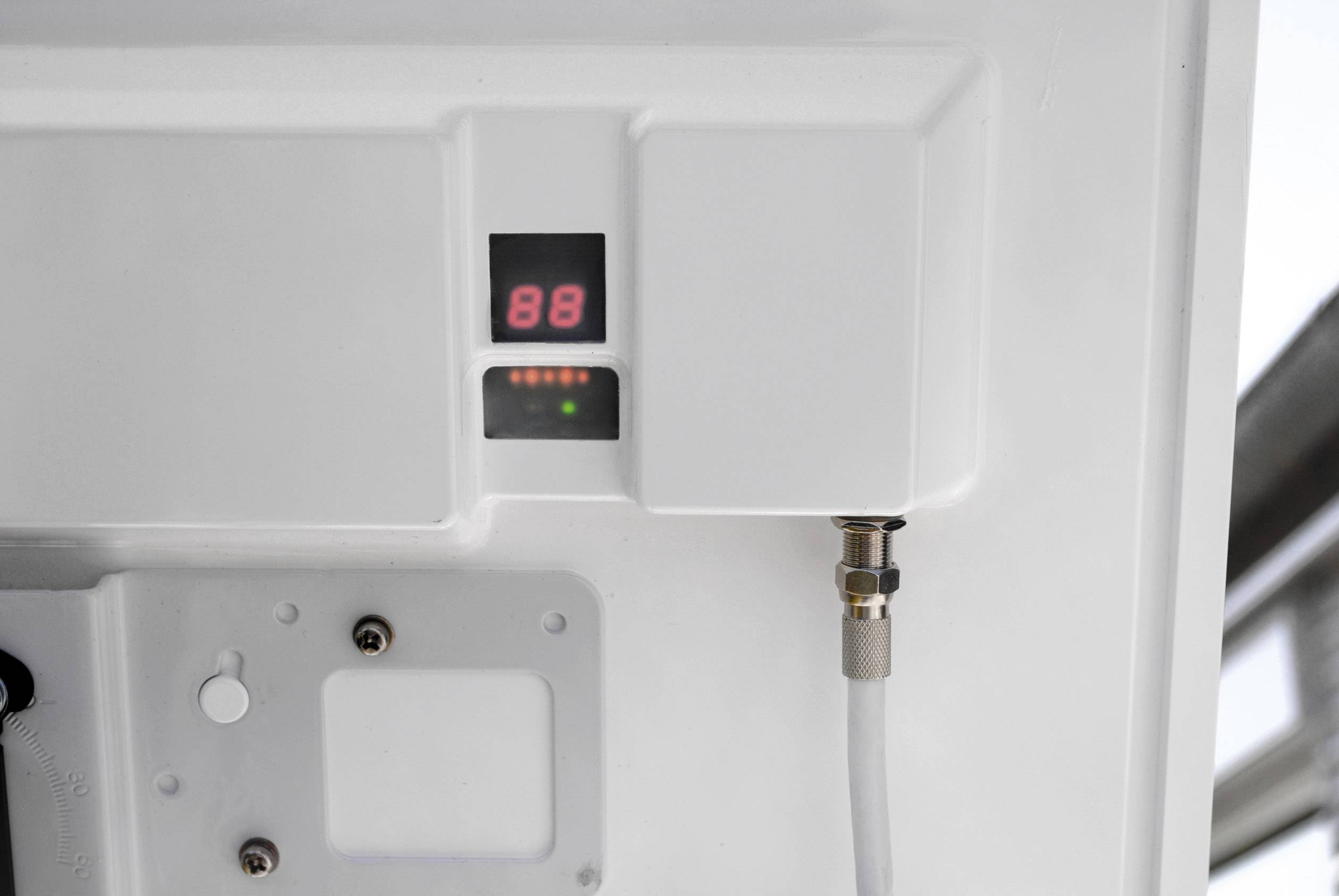 Microelectronic Traveller Kit Easyfind Camping SAT-Anlage ohne Receiver Teilnehmer-Anzahl: 1