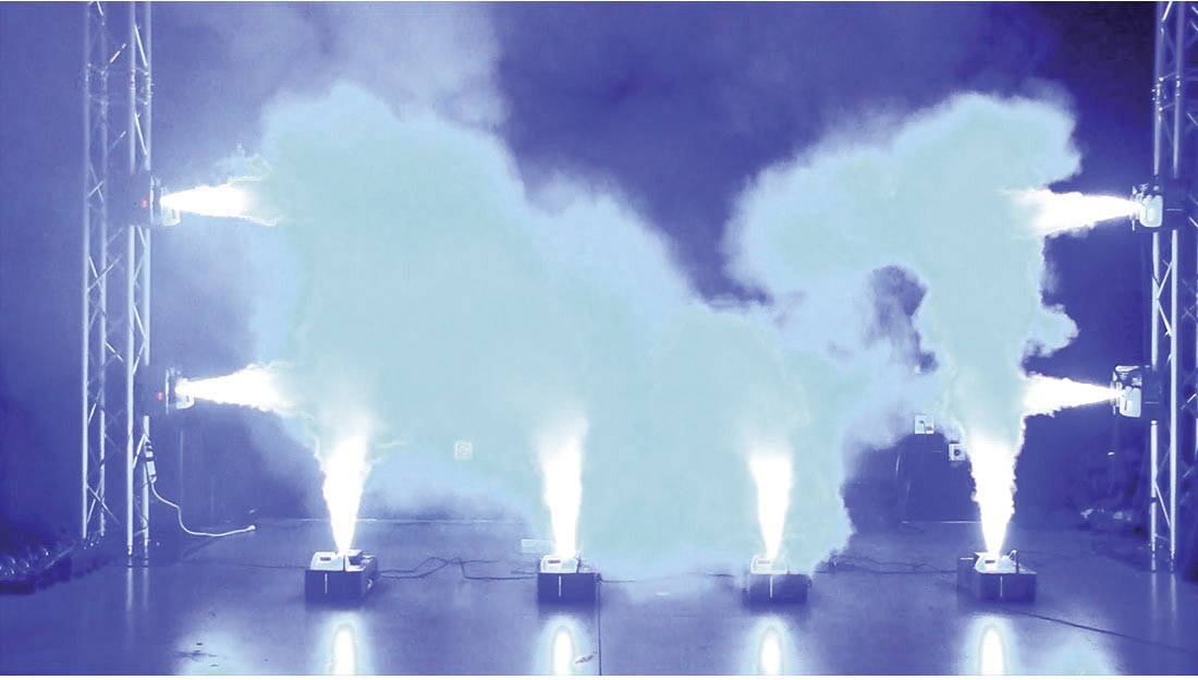 ADJ FOG FURY JETT Nebelmaschine mit Lichteffekt, inkl. Kabelfernbedienung, inkl. Funkfernbedienung