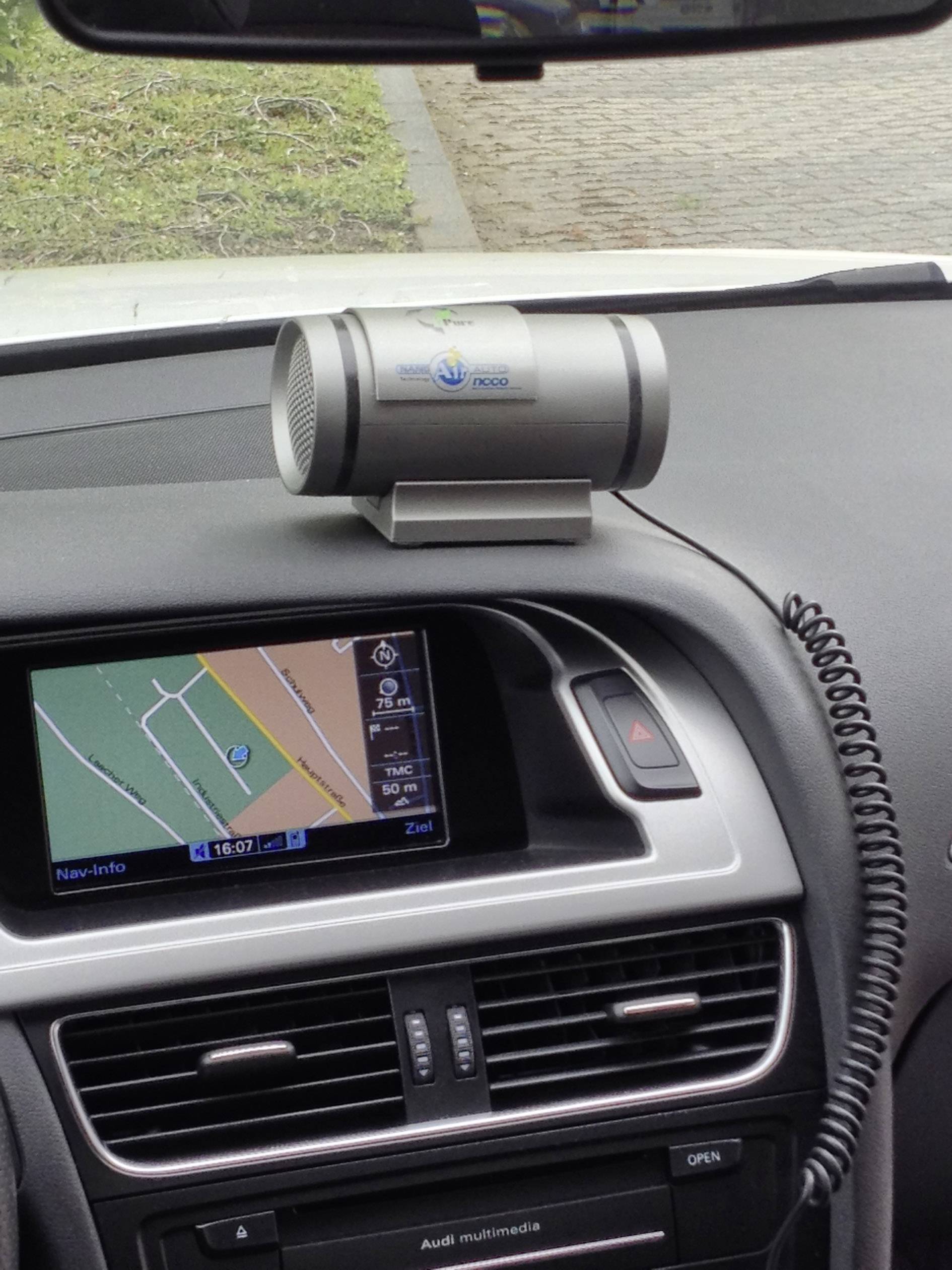 Nano Air AUTO Luftreiniger 12V Ionisator