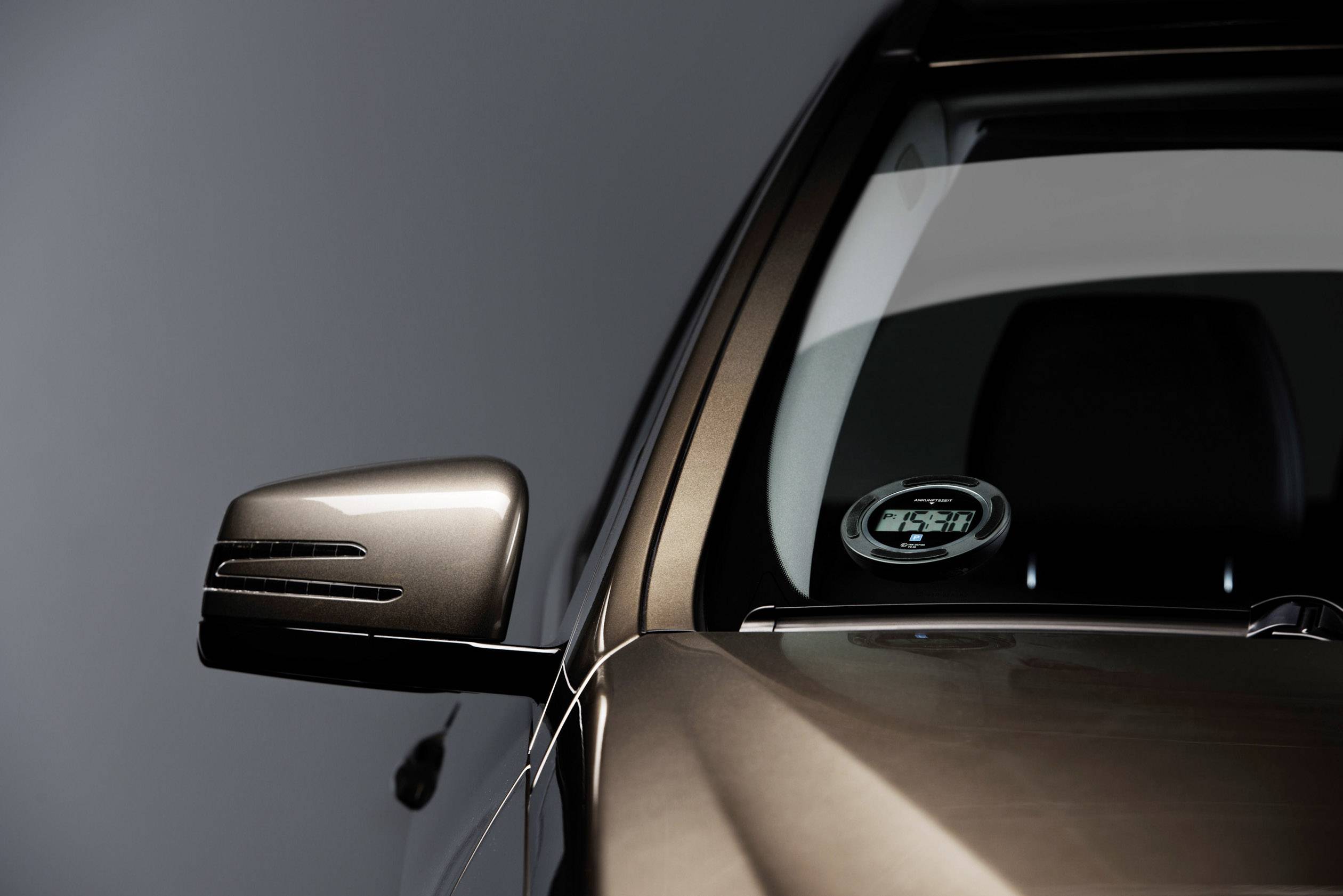 TFA Dostmann 98.1110.01 GoPark Parkscheibe 28 mm x 97 mm x 97 mm für Frontscheibe