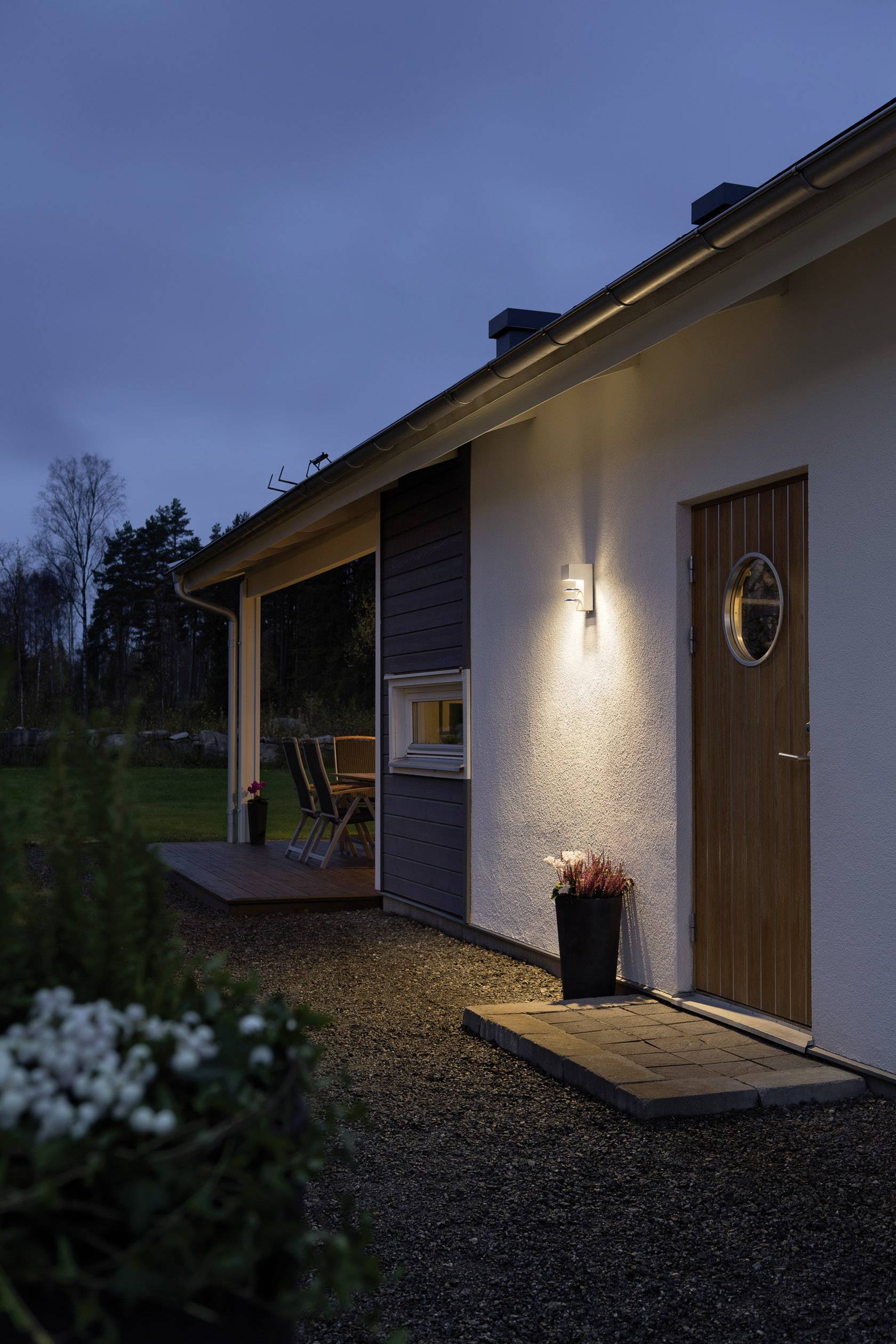 Konstsmide Acerra 7957-250 LED-Außenwandleuchte EEK: G (A - G) LED LED fest eingebaut 5W Weiß