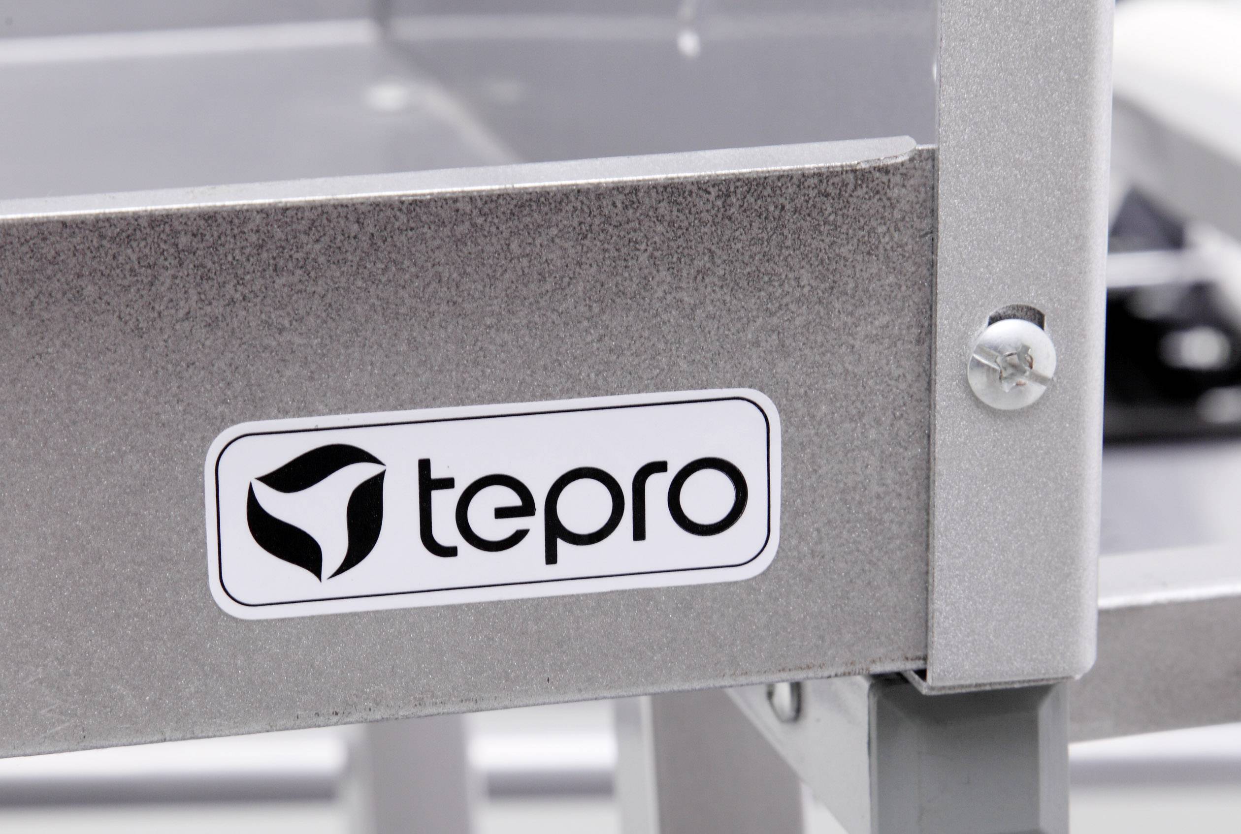 tepro Garten Pasadena Holzkohle Grill mit Windschutz Silber