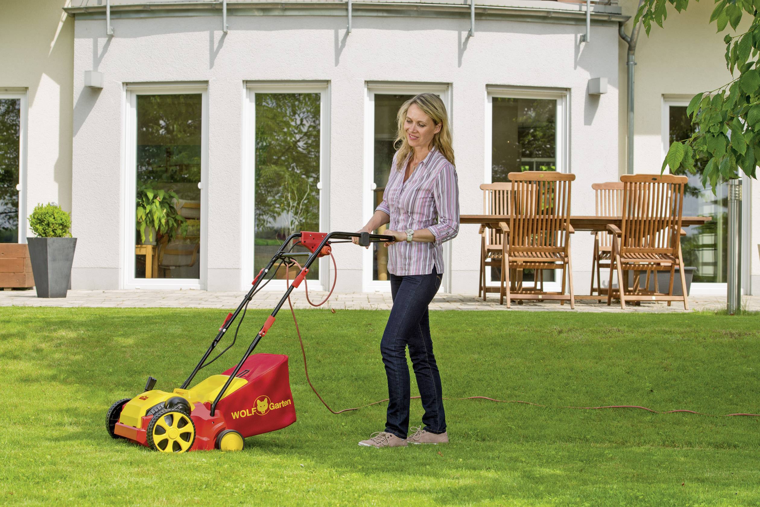 WOLF-Garten VS 302 E Elektro Vertikutierer Arbeitsbreite 30 cm