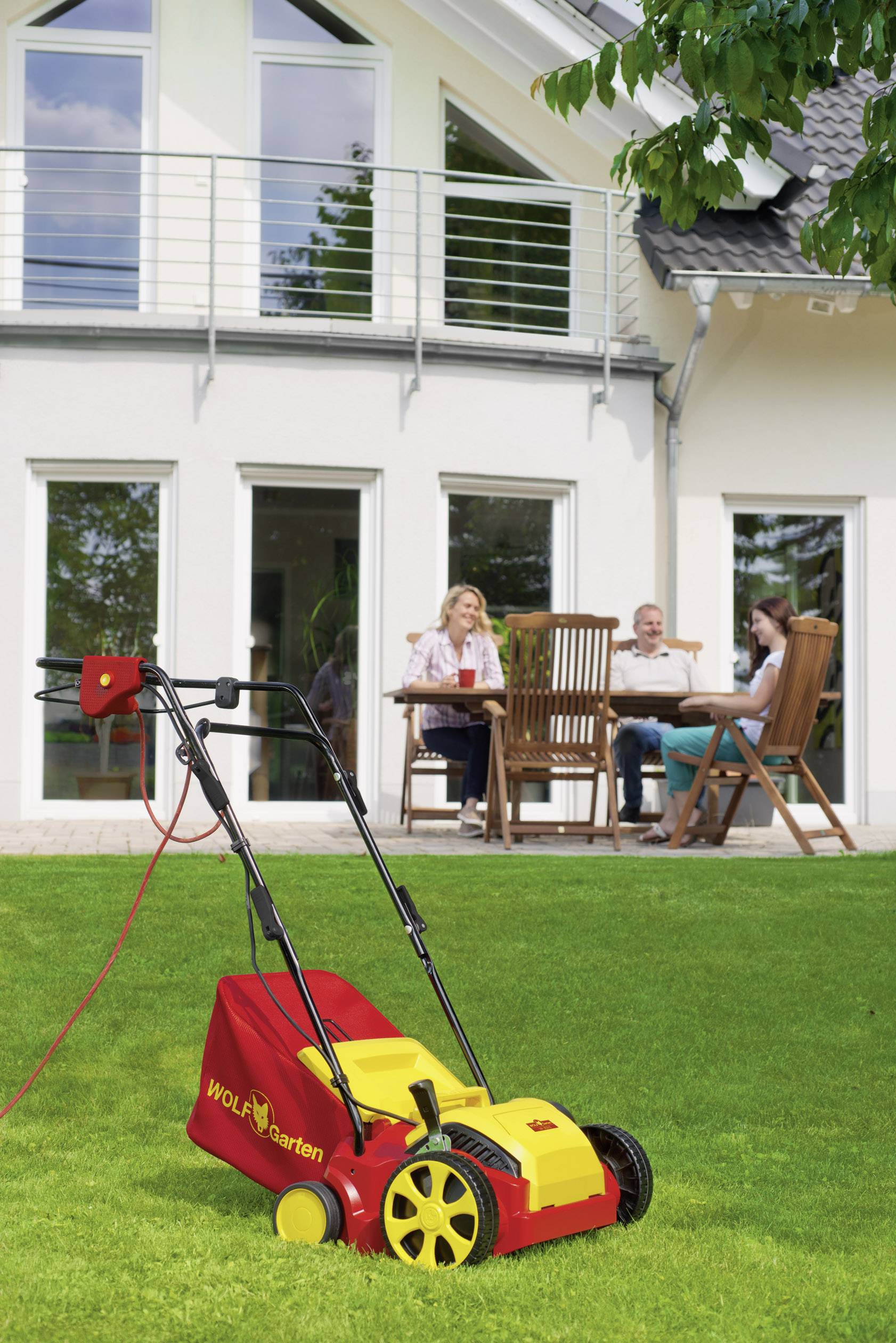 WOLF-Garten VS 302 E Elektro Vertikutierer Arbeitsbreite 30 cm