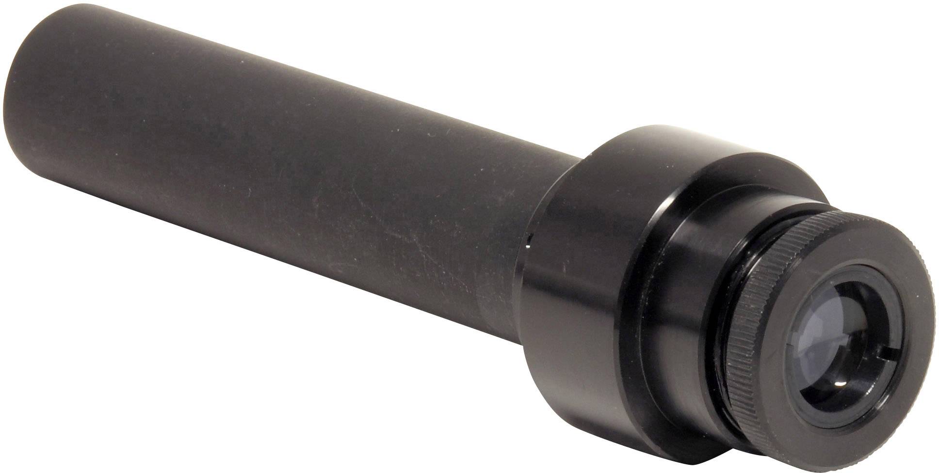 Ein schwarzes, zylindrisches Okular, wie es in optischen Geräten verwendet wird, liegt seitlich auf einer weißen Fläche.