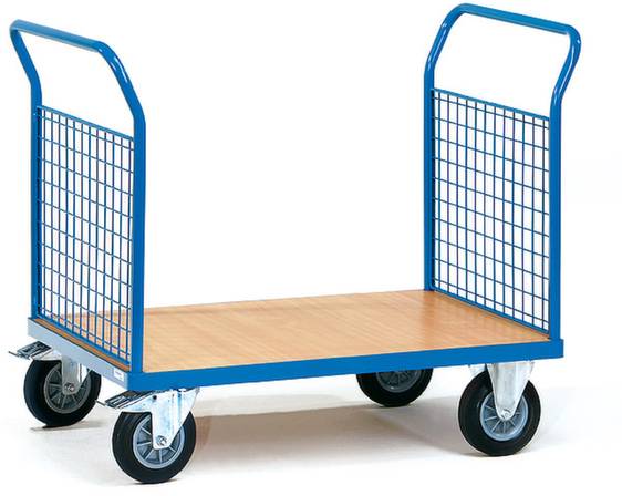 Ein blauer, vierrädriger Transportwagen mit Holzboden und hohem Gitter an den Enden, geeignet zum Bewegen von schweren Lasten.
