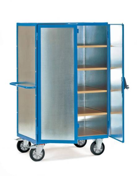 Metall-Rollcontainer mit vier Rädern, geöffnet. Fünf Regalböden innen sichtbar. Geeignet für Transport oder Lagerung von Gegenständen.