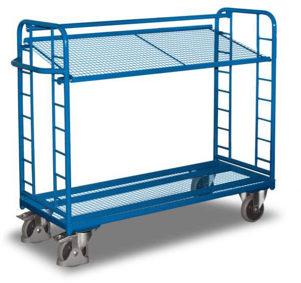 Blauer Metallwagen mit zwei Gitterregalen und vier Rollen, geeignet für Transport oder Lagerung von Gegenständen in Arbeitsumgebungen.