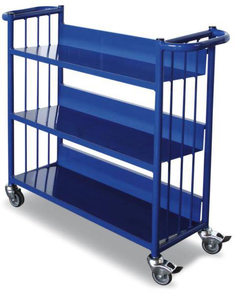 Ein blauer, dreistöckiger Bücherwagen mit Metallrahmen und vier Rädern.