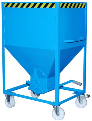 Ein blauer, mobiler Schüttgutbehälter mit Trichterform und Rollen, oben mit gelb-schwarzen Streifen versehen, für Transportzwecke.