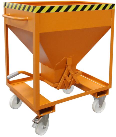 Oranger, kippbarer Transportbehälter auf Rollen mit gelb-schwarzem Warnstreifen an der Oberkante.