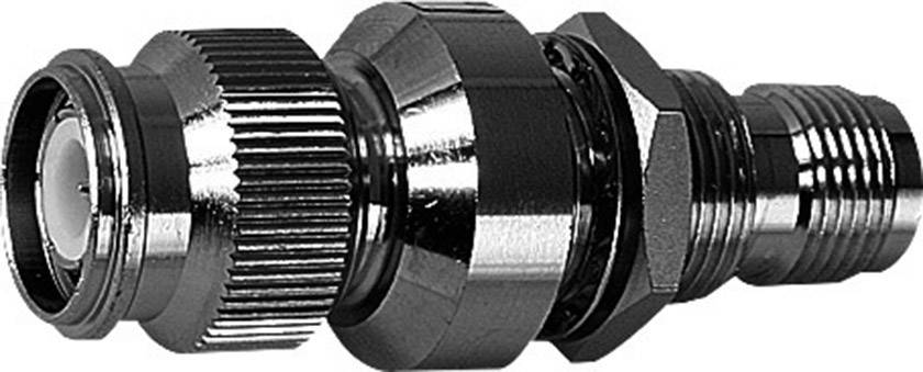 Ein Metallstecker mit mehreren geschichteten Komponenten vermittelt das Bild von Präzision, vermutlich für eine technische Anwendung.