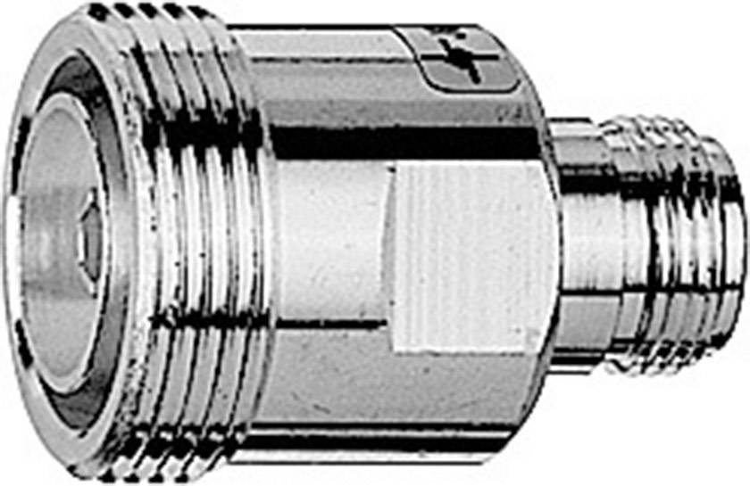 Ein Metalladapter mit Außengewinden an beiden Enden. Auf dem Adapter ist ein Plus-Symbol eingraviert.