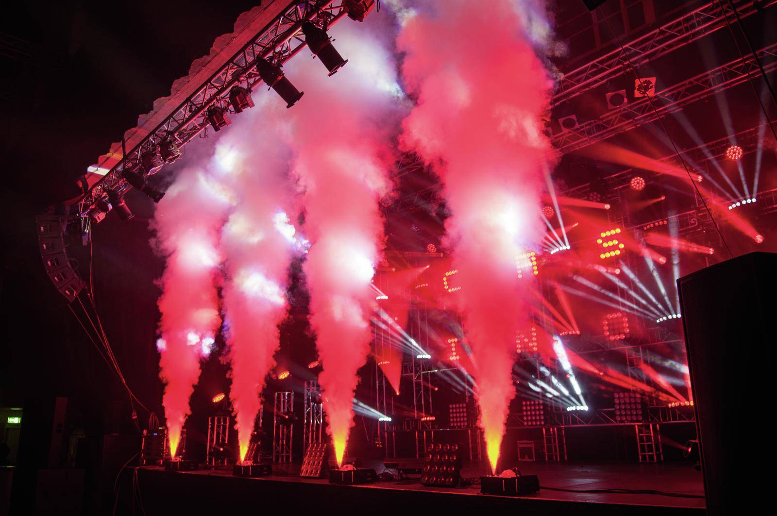 Eurolite NSF-350 LED Hybrid Spray Fogger Nebelmaschine inkl. Funkfernbedienung, mit Lichteffekt