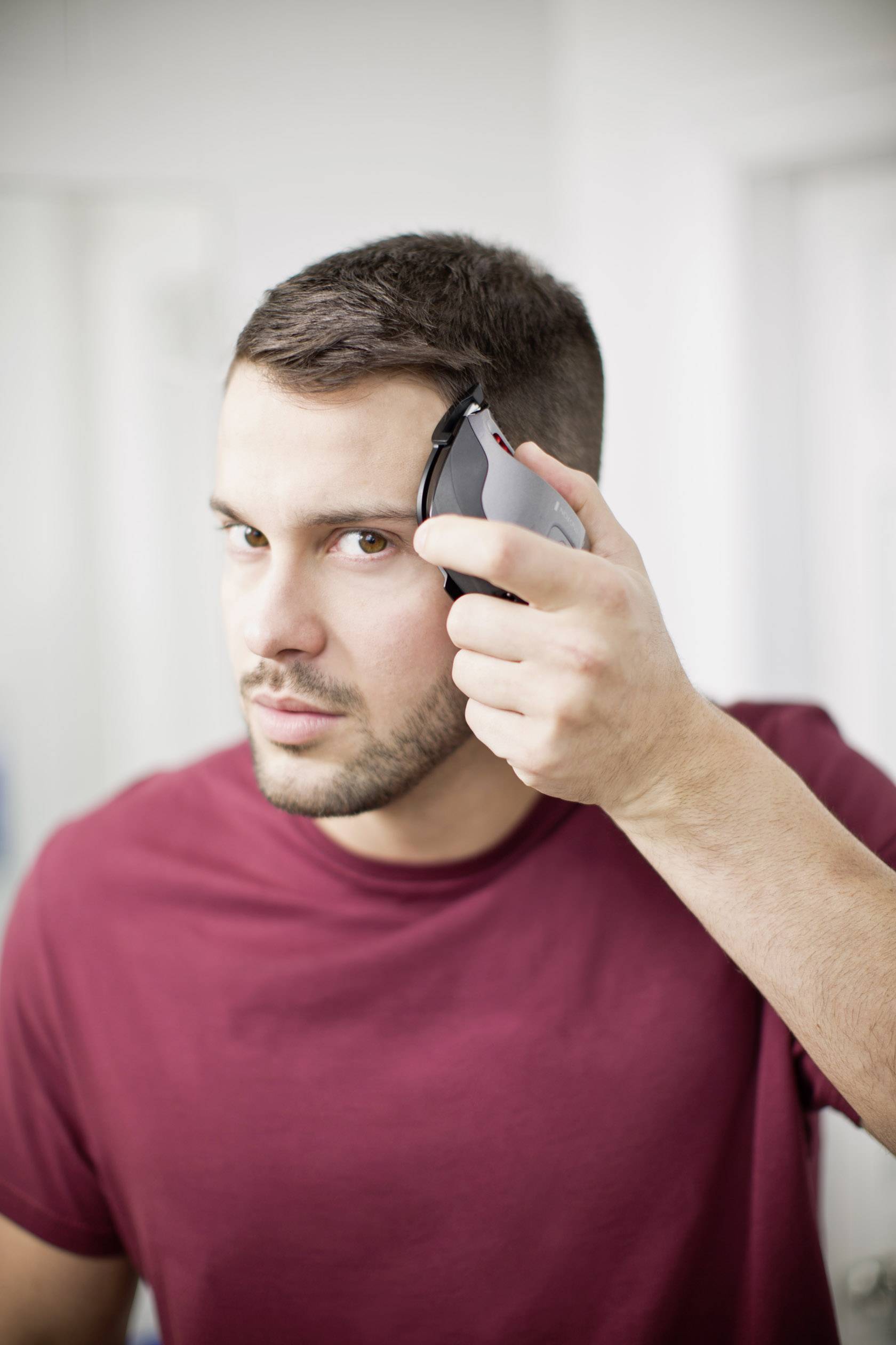 Remington QuickCut HC4250 Haarschneider Schwarz/Silber, Rot