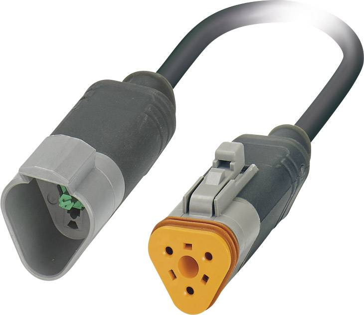 Zwei Stecker eines Stromkabels mit unterschiedlich geformten Enden, einer rechteckig, der andere dreieckig, in Schwarz und Grau mit orangem Akzent.