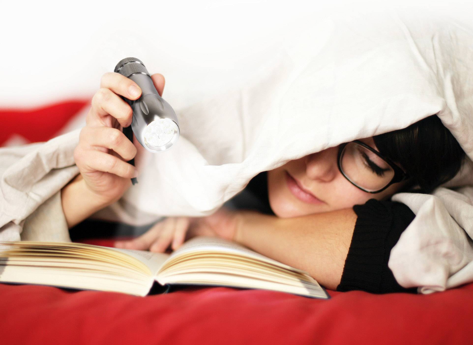 Camelion LED Mini-Taschenlampe mit Handschlaufe batteriebetrieben 106 g