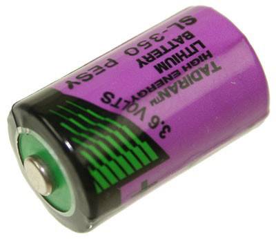 Lila und schwarze Batteriezelle mit der Aufschrift 'Tadiran Lithium High Energy, 3.6 Volts'.