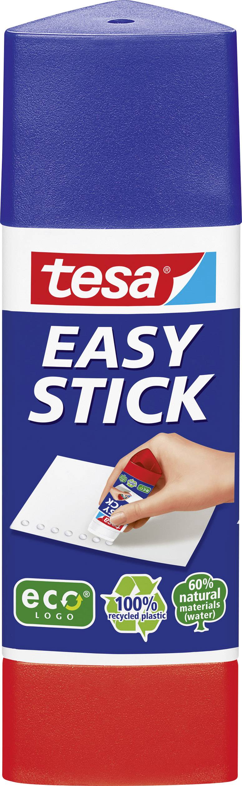 Klebestift 'tesa Easy Stick', mit blauer Kappe. Verpackung betont Umweltfreundlichkeit mit 100% recycelter Kappe und 60% natürlicher Inhaltsstoffe.