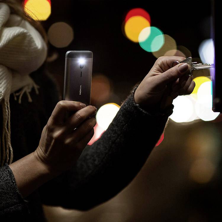 Nokia 230 Dual-SIM-Handy Silber