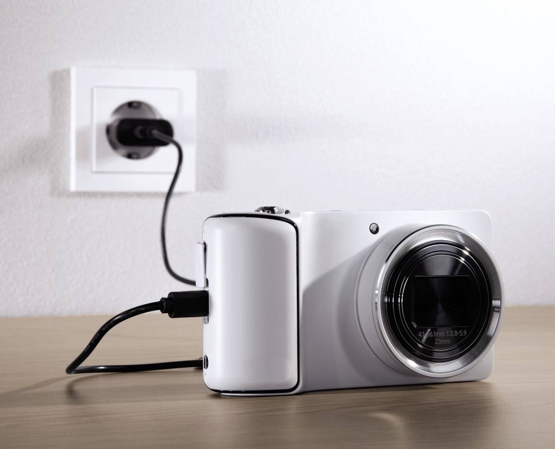 HAMA USB-LADEGERAET 5V/1A