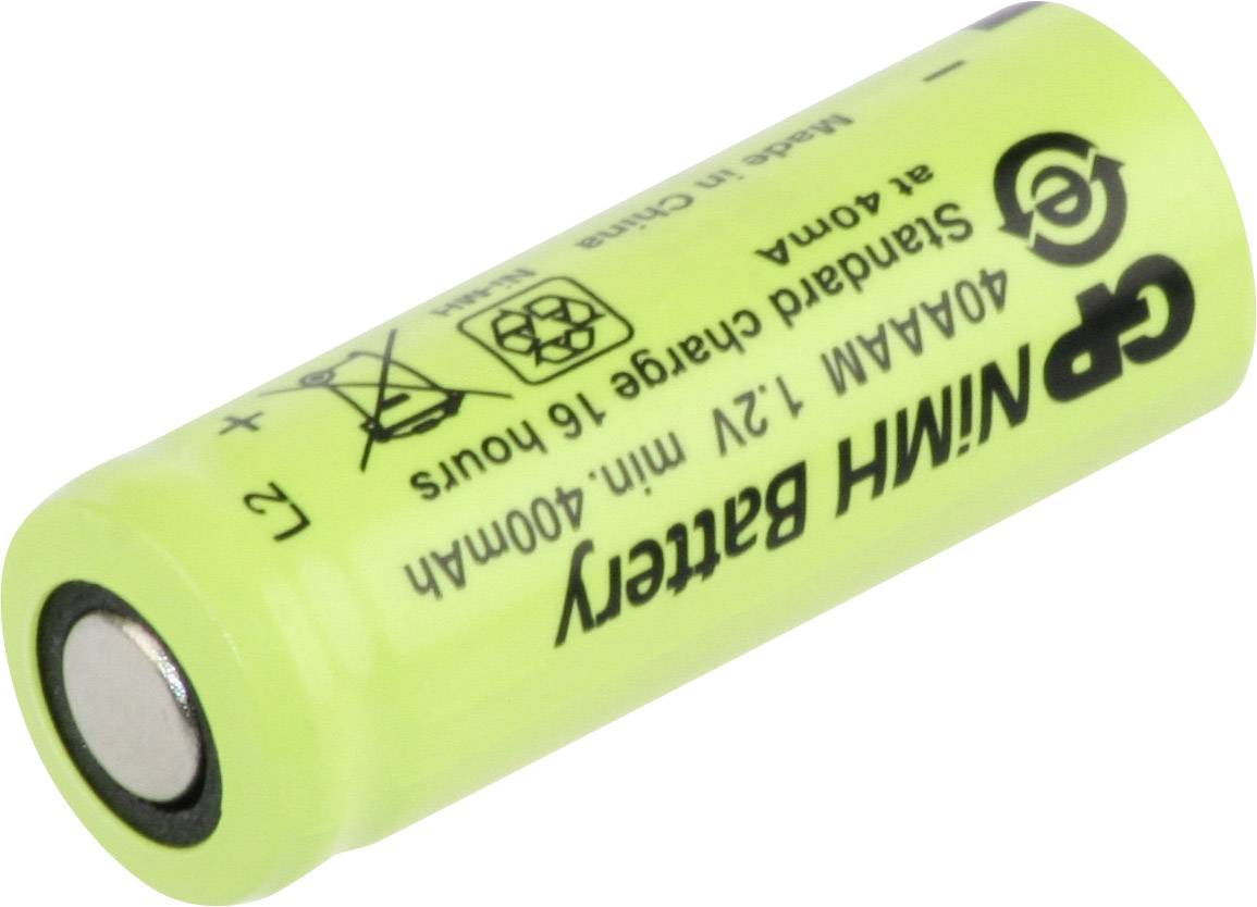 Eine grüne, zylindrische NiMH-Batterie mit der Aufschrift 'GP', 'AAA', '1,2V' und '400mAh', samt Recycling- und Warnsymbolen.