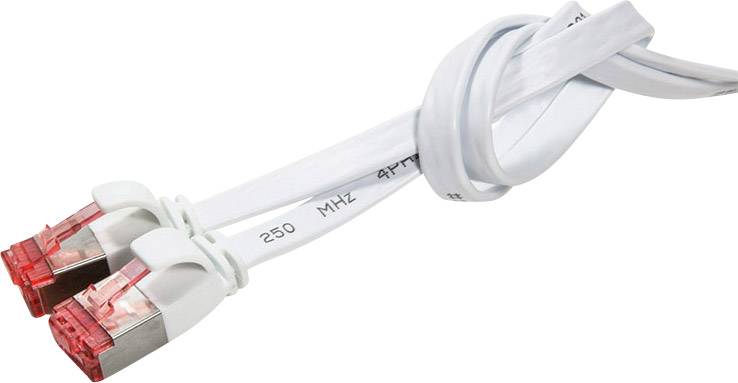 Zwei weiße Ethernet-Kabel, die miteinander verknotet sind, mit roten Steckern an den Enden, symbolisieren Datenverbindung.