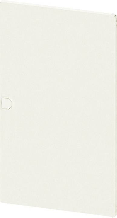 Eine geschlossene, helle Schranktür mit einem kleinen, rechteckigen Griff an der linken Seite.