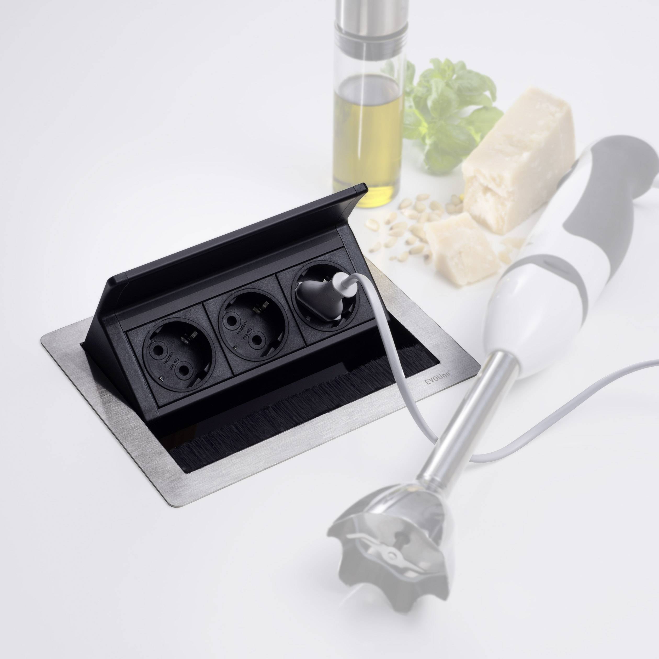 EVOline 159370024900 Einbau-Steckdosenleiste 3fach Silber Schutzkontakt 1St.