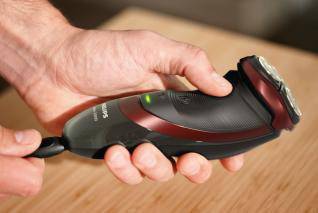 Philips Rotationsrasierer Schwarz, Braun