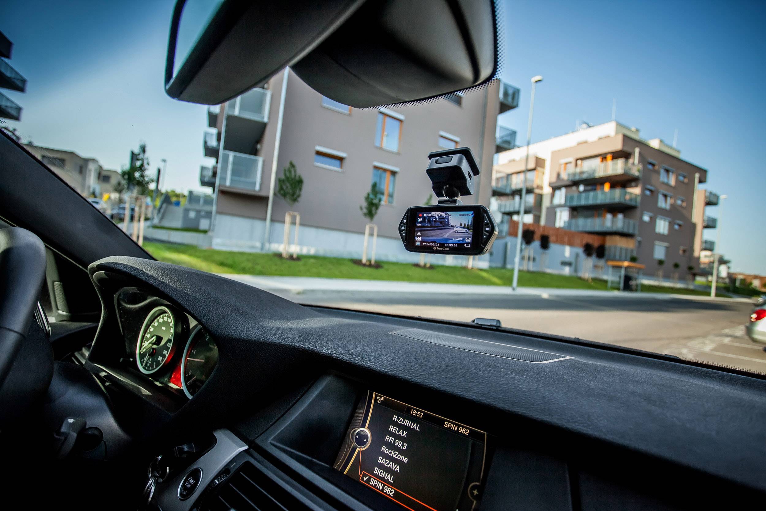 TrueCam A4 Dashcam Blickwinkel horizontal max.=130 ° 12 V, 24 V  Display, Akku, Mikrofon