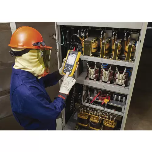 Fluke 124B/EU/S Hand-Oszilloskop 40MHz 2-Kanal 4 GSa/s Multimeter-Funktionen 1St. Fluke 124B/EU/S Hand-Oszilloskop 40MHz 2-Kanal 4 GSa/s Multimeter-Funktionen 1St.