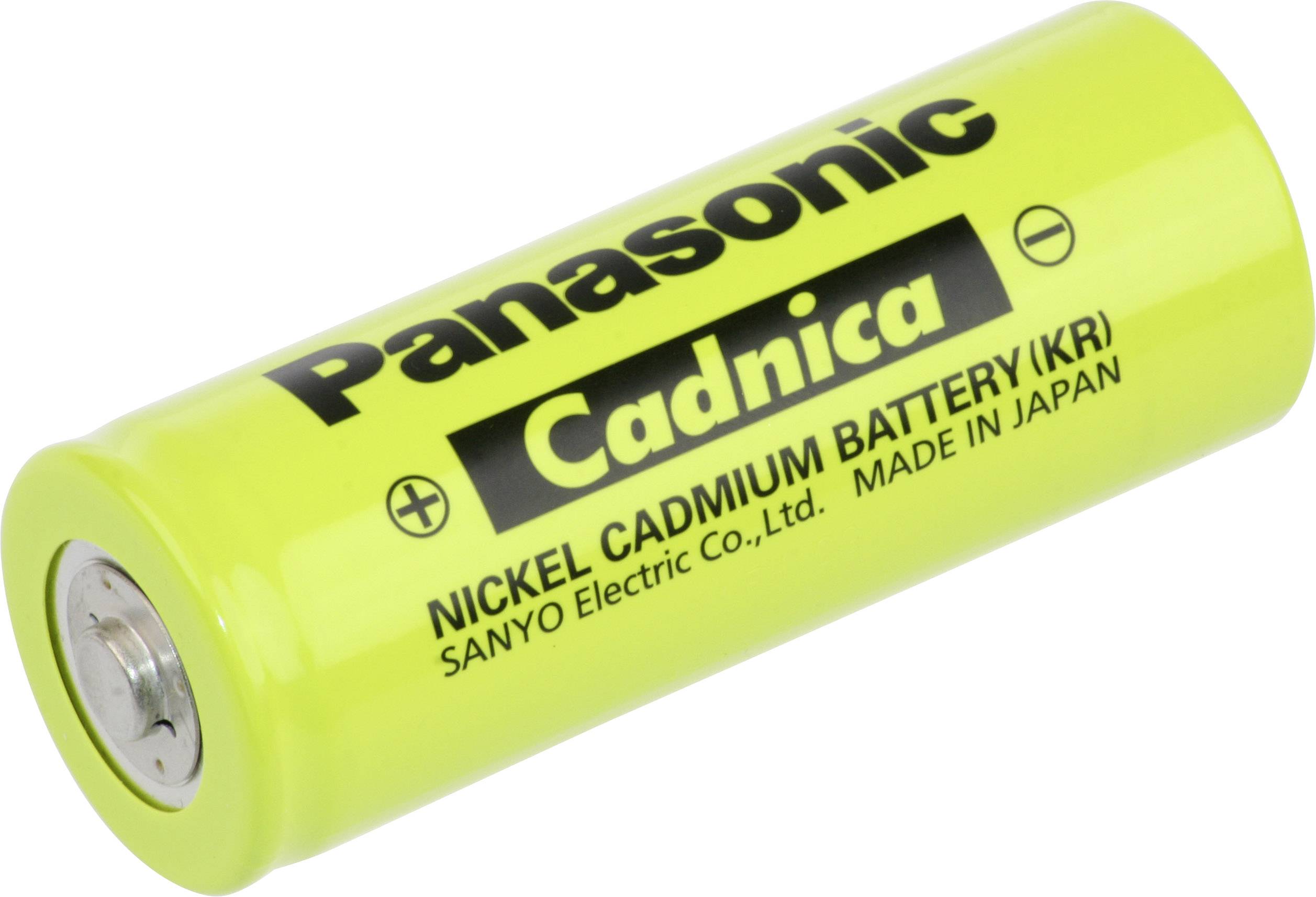 Grüne Nickel-Cadmium-Batterie mit der Aufschrift 'Panasonic Cadnica'. Hergestellt von Sanyo Electric Co., Ltd. in Japan.