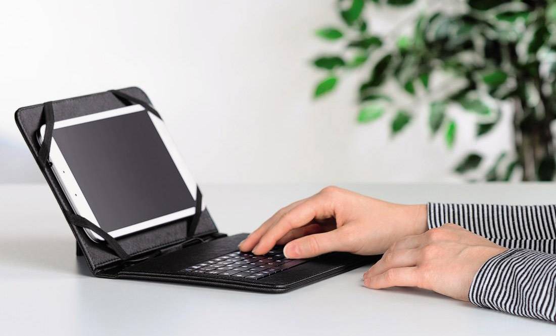 Hama 50468 Tablet-Tastatur mit BookCover Passend für Marke (Tablet): Universal   Windows®, Apple iOS®, Android™