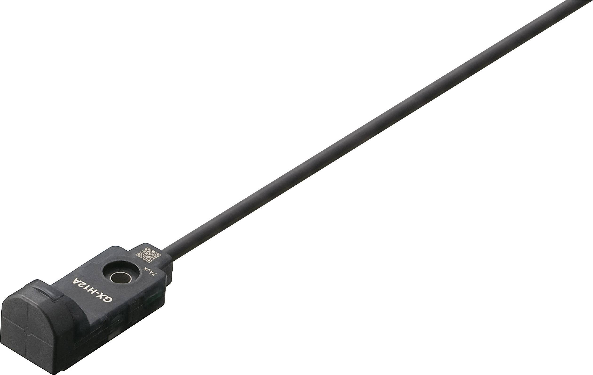 Ein schwarzer, rechteckiger Sensor mit langem Kabel. Auf dem Sensor steht 'GX-M4A'. Der Sensor ist für die Erkennung von Objekten konzipiert.