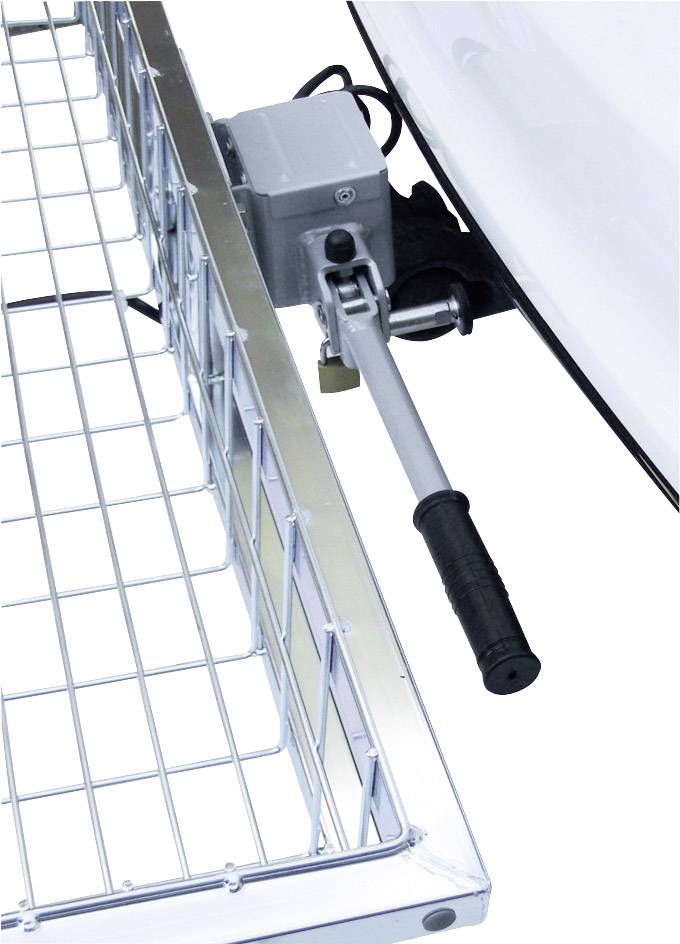 Metallgitterkorb mit einer elektrischen Vorrichtung zur Befestigung an einem Fahrzeug. Die Konstruktion wirkt stabil und robust.