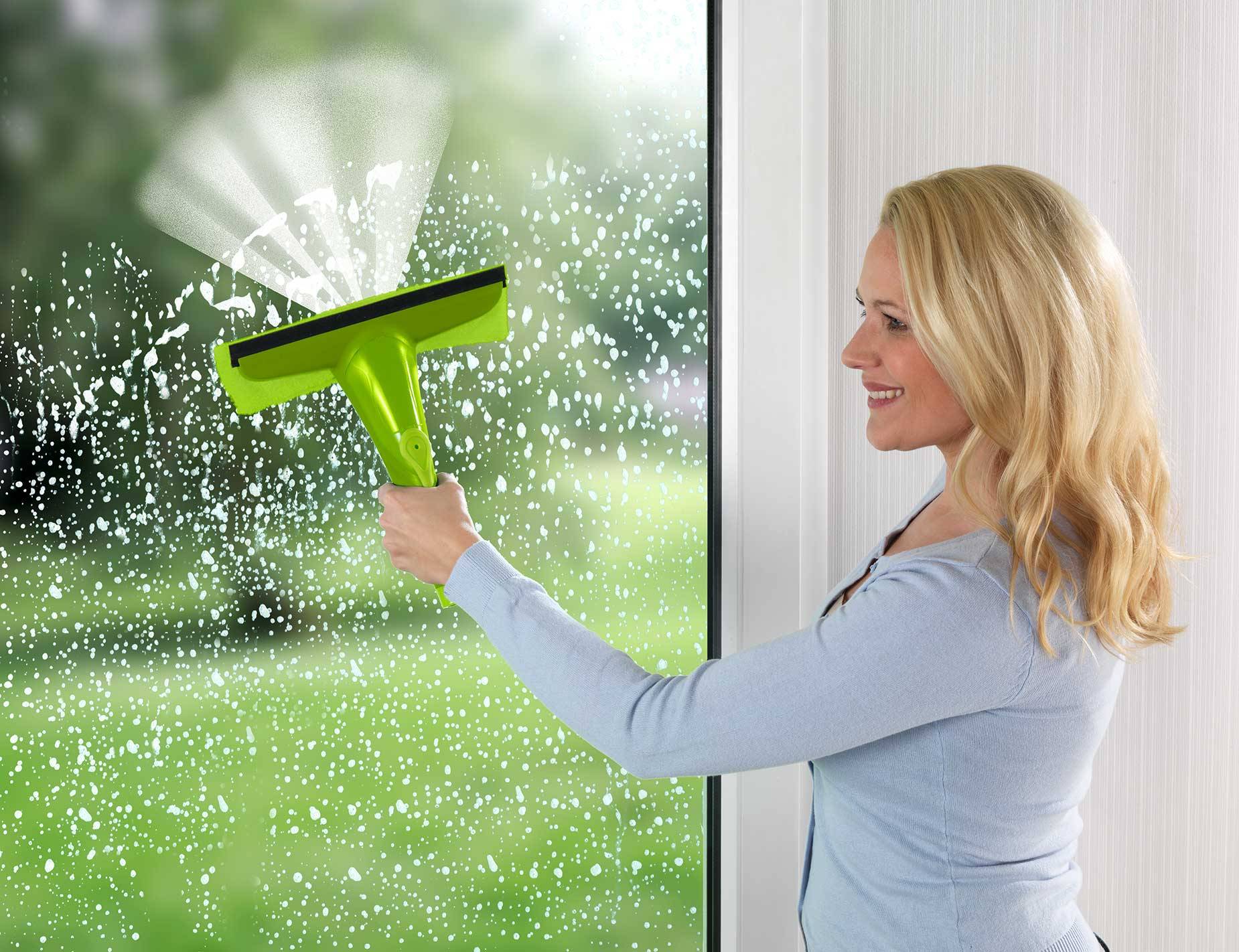 Wenko Sprüh-Fensterwischer, Reinigen ohne Putzeimer