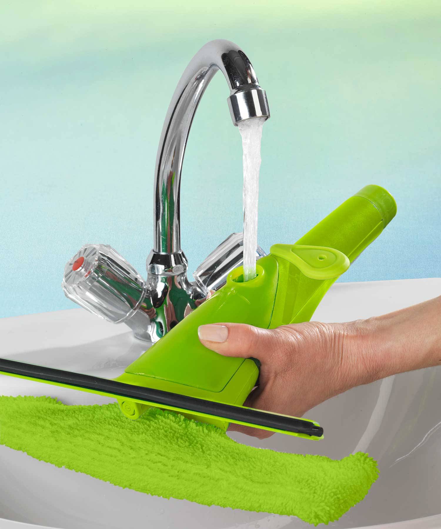 Wenko Sprüh-Fensterwischer, Reinigen ohne Putzeimer