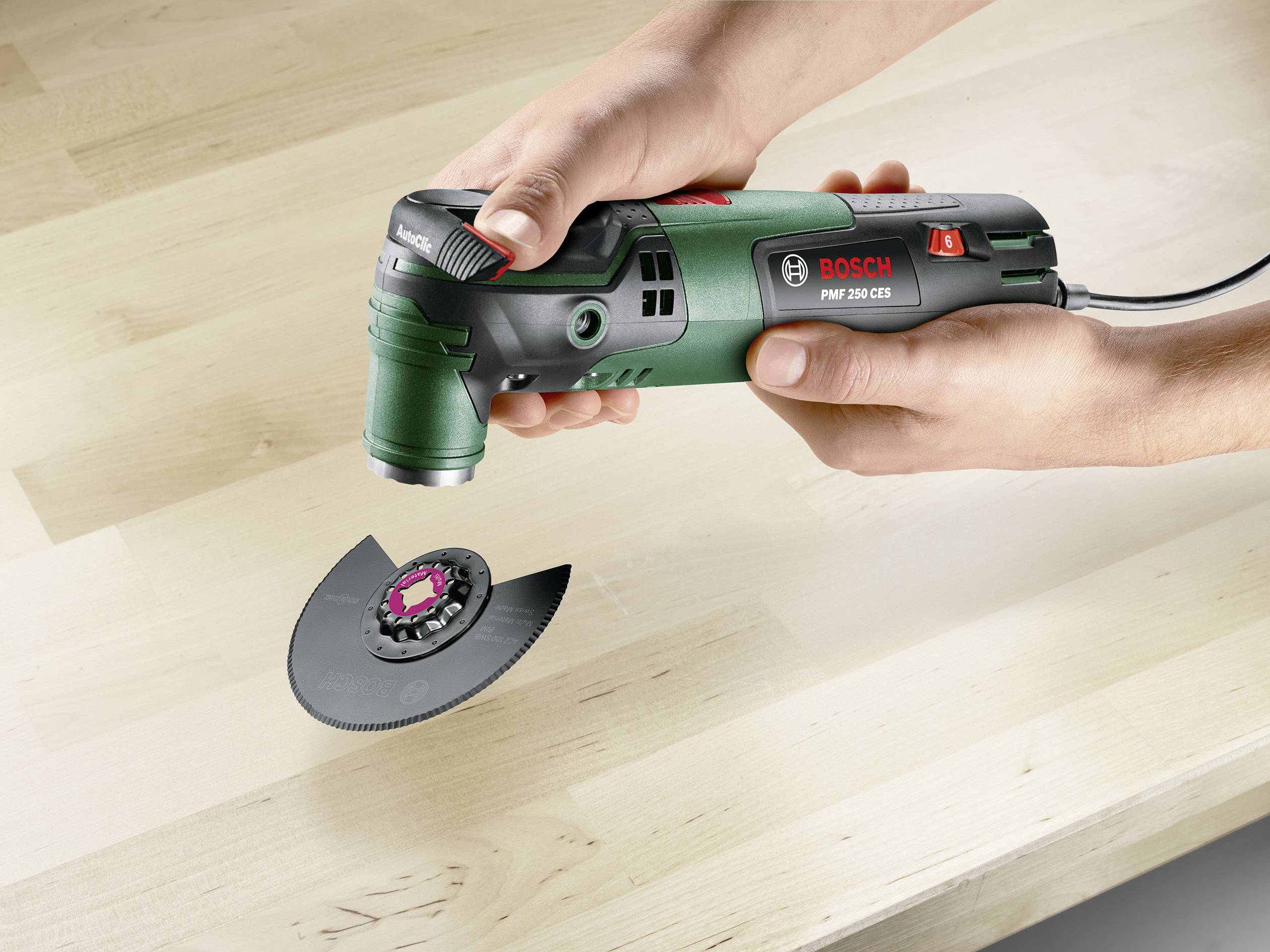 Bosch Home and Garden PMF 250 CES 0603102100 Multifunktionswerkzeug mit Zubehör, inkl. Koffer 12teilig 250W
