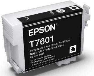 Schwarze Epson T7601 Tintenpatrone für Foto mit Hinweisen auf mehrsprachigen Etiketten.