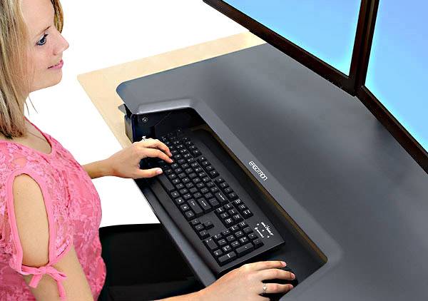 Ergotron WorkFit-T Sitz-Steh-Schreibtischaufsatz Höhen-Bereich: 38 cm (max) Schwarz