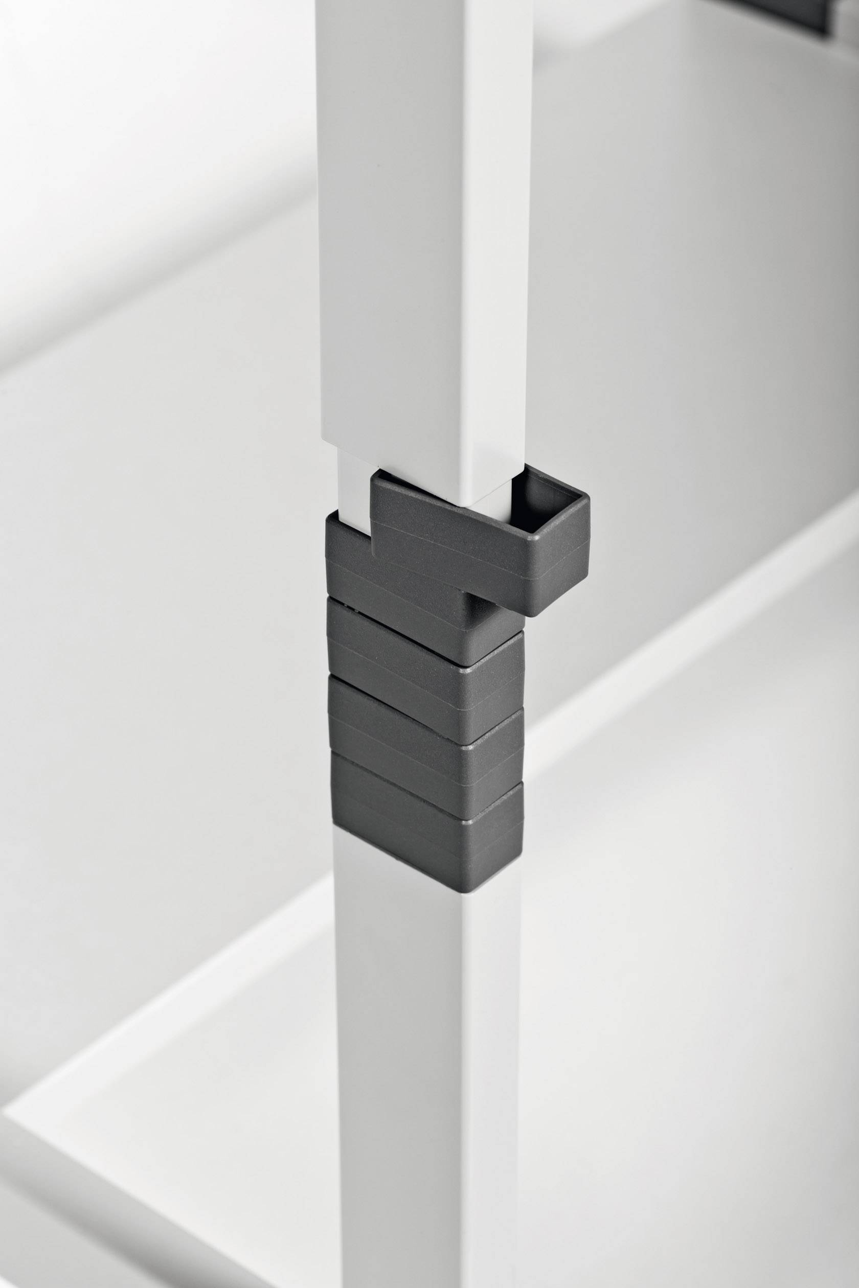 Durable Computer-Wagen höhenverstellbar, mit Rollen Höhen-Bereich: 920 bis 1220 mm (B x T) 800 mm x 564 mm Grau SYSTEM 80 VH 371810